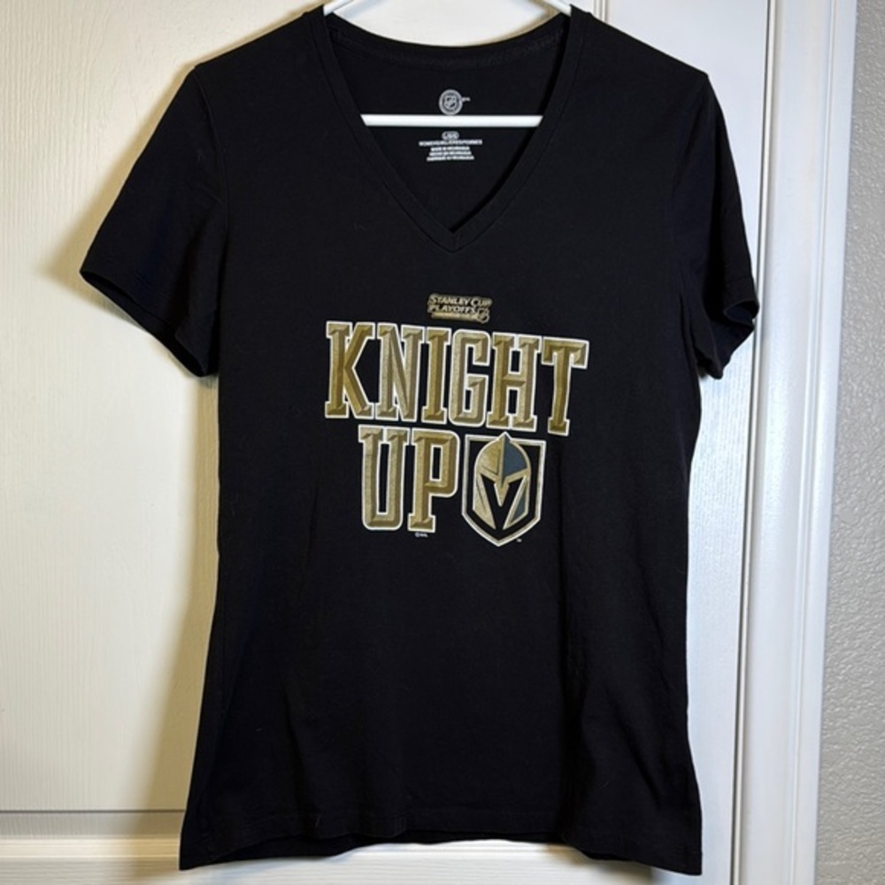 NHL Vegas Golden Knights Black VGK Hockey V-Neck Size Large EUC #2616